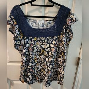 Liz Claiborne Navy Floral Lace Top
